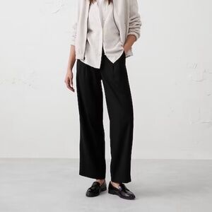 Banana Republic black high-rise pants, wide leg pleated, size 14 - new with tags